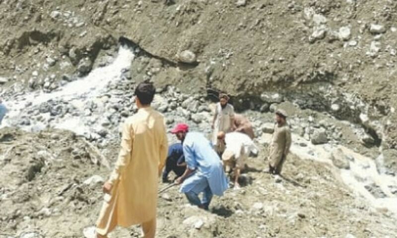 پولیس کے مطابق تانگیر ویلی میں عوامی و نجی املاک کو نقصان پہنچا — فائل فوٹو پولیس کے مطابق تانگیر ویلی میں عوامی و نجی املاک کو نقصان پہنچا — فائل فوٹو