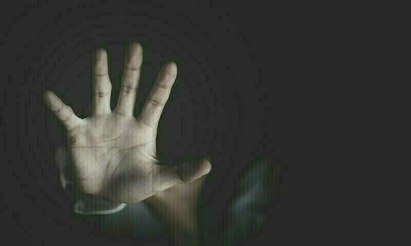 پولیس کا کہنا ہے کہ طبی معائنے کے بعد حقائق معلوم ہوں گے۔
&mdash; فائل فوٹو: شٹر اسٹاک