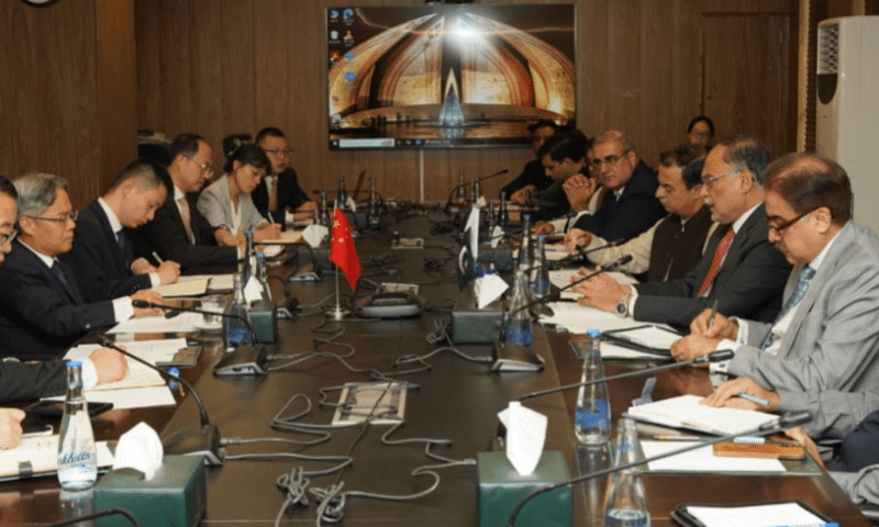 Chinese Ambassador Jiang Zaidong meets with Minister for Planning Development and Special initiatives Prof. Ahsan Iqbal in Islamabad on July 27, 2025. — PID