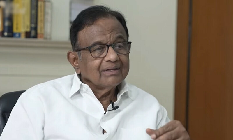 — اسکرین گریب: دی کوئنٹ، یوٹیوب