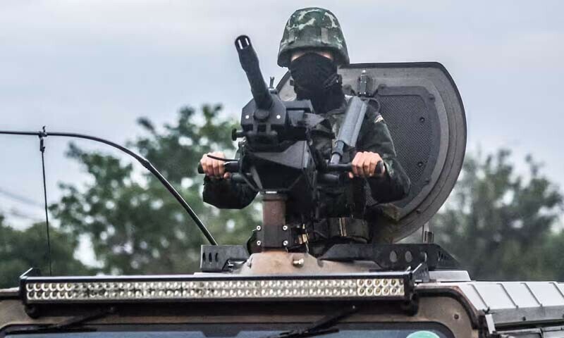 تھائی لینڈ اور کمبوڈیا کے حکام کے مطابق اب تک 35 افراد ہلاک اور 200 سے زائد زخمی ہوئے — فوٹو: رائٹرز تھائی لینڈ اور کمبوڈیا کے حکام کے مطابق اب تک 35 افراد ہلاک اور 200 سے زائد زخمی ہوئے — فوٹو: رائٹرز