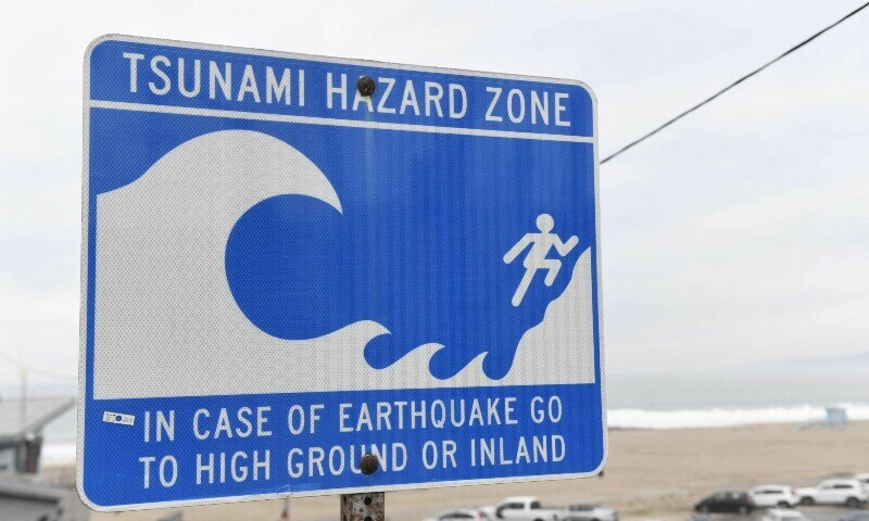 A massive 8.7 earthquake off Russia’s far east has prompted tsunami warnings of waves up to three meters possibly hitting the coasts of Russia and Hawaii, US authorities warned late on July 29. — AFP