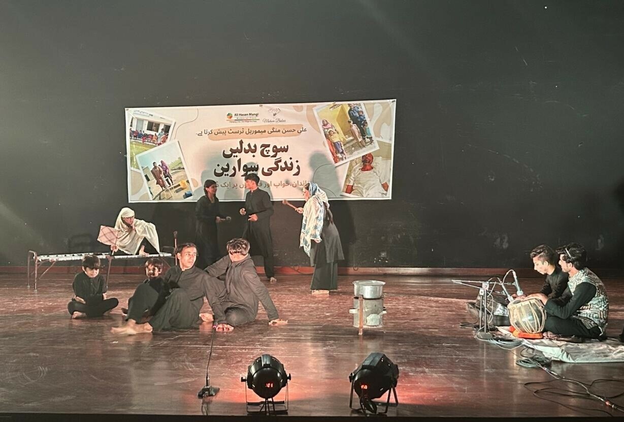  A scene from <em>Soch Badlen, Zindagi Sawaren</em> shows an overworked mother tending to her children while the household struggles with limited resources. Photo: Author 