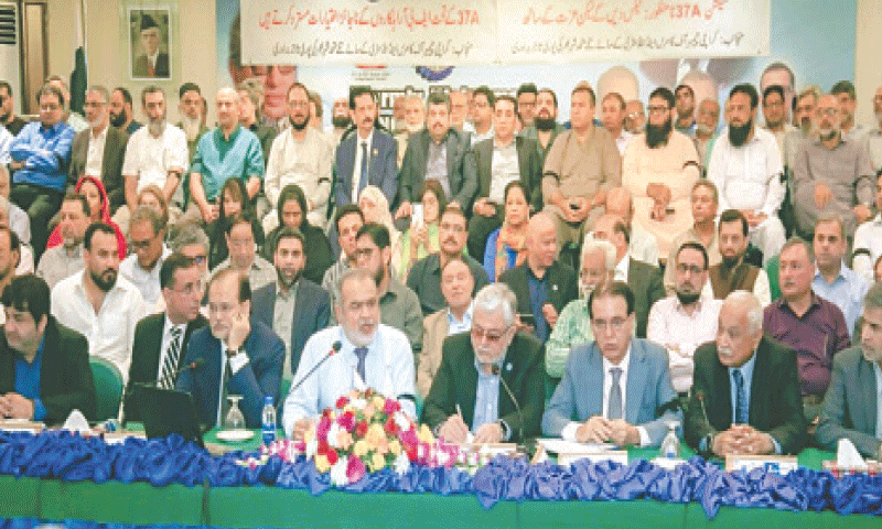 KARACHI: KCCI President Jawed Bilwani, BMG Chairman Zubair Motiwala, and others address a press conference against contentious sections that grant sweeping arrest powers to FBR officials.—Courtesy KCCI