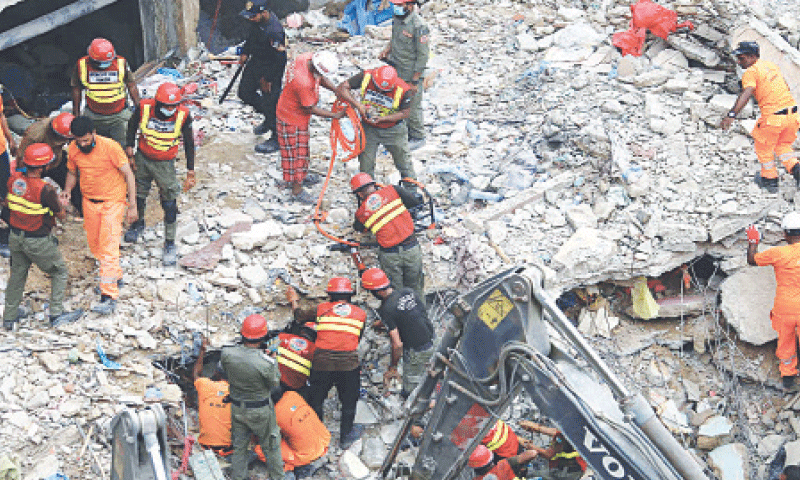 A search operation to find survivors of the Lyari building collapse is underway on Saturday.—PPI