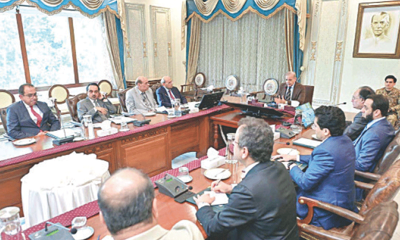 ISLAMABAD: A delegation of renowned businessmen meets Prime Minister Shehbaz Sharif and his team.—APP