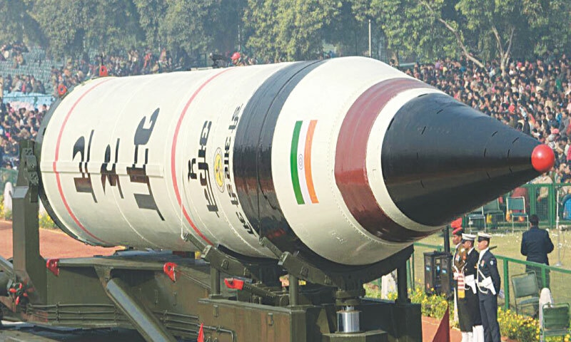  India’s Agni-V missile is displayed in New Delhi on January 23, 2013: according to reports, India is modifying the Agni-V intercontinental ballistic missile (ICBM) to carry a colossal 7,500 kg conventional warhead instead of a nuclear payload | AFP 