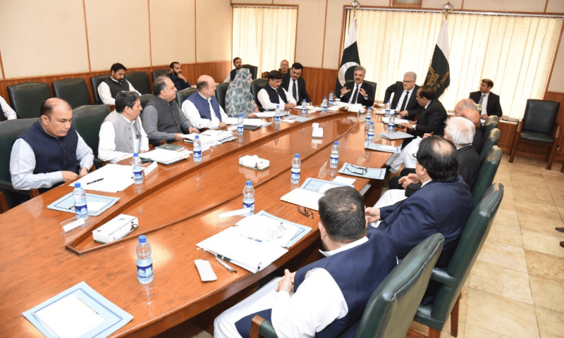 Chief Justice of Pakistan Yahya Afridi and lawyers discuss measures to enhance justice delivery, at the Supreme Court registry in Peshawar. &mdash; PID