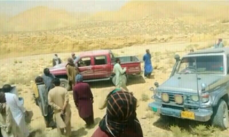 مقتولہ خاتون کا بھائی مرکزی ملزم جلال خان تاحال مفرور ہے۔
&mdash;فائل فوٹو: ڈان