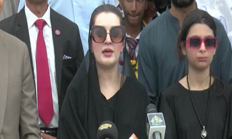 مشعال ملک نے کہا کہ مودی کو ہر آزادی پسند کو دہشت گرد قرار دینے کا شوق ہے۔
&mdash;فوٹو: ڈان نیوز