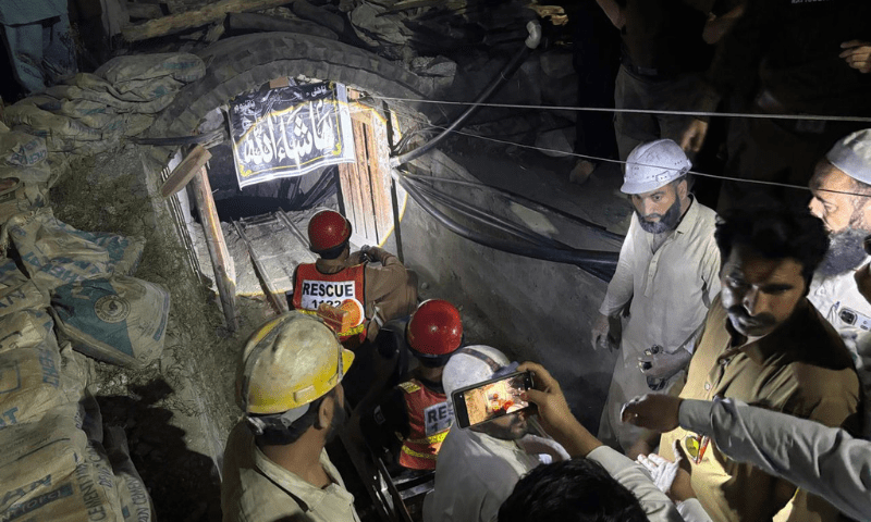 Rescue personnel work to rescue miners from a collapsed emerald mine in Malook Abad, Swat on August 6. — Rescue 1122 Rescue personnel work to rescue miners from a collapsed emerald mine in Malook Abad, Swat on August 6. — Rescue 1122