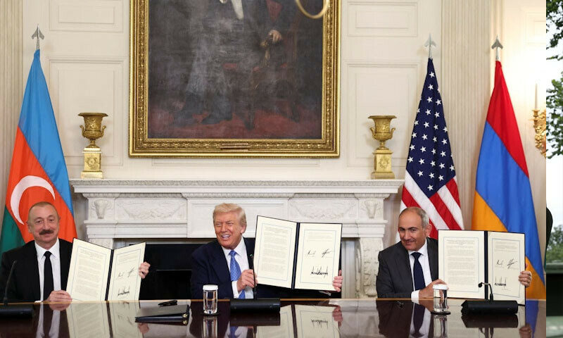 وزیراعظم شہباز شریف نے خیر مقدم کرتے ہوئے کہا کہ امید ہے مکالمے کی روح دیگر متنازع خطوں کیلئے مثال بنے گی۔
—فوٹو: رائٹرز وزیراعظم شہباز شریف نے خیر مقدم کرتے ہوئے کہا کہ امید ہے مکالمے کی روح دیگر متنازع خطوں کیلئے مثال بنے گی۔
—فوٹو: رائٹرز