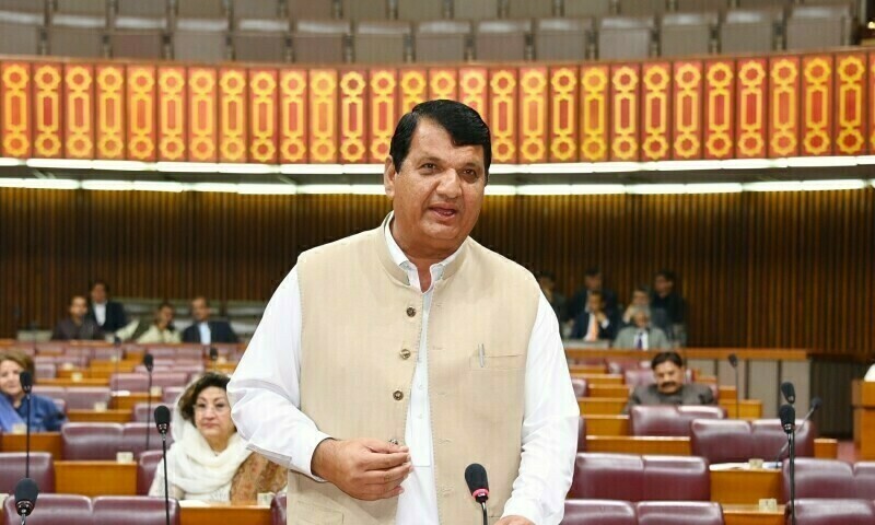 وفاقی وزیر نے کہا کہ 14 اگست کو احتجاج کی کال بھارت اور اسرائیل کو خوش کرنے کیلئے دی گئی — فائل فوٹو: ڈان وفاقی وزیر نے کہا کہ 14 اگست کو احتجاج کی کال بھارت اور اسرائیل کو خوش کرنے کیلئے دی گئی — فائل فوٹو: ڈان