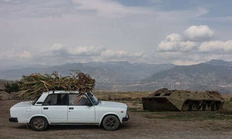 Armenian refugees fleeing Nagorno-Karabakh are seen in the border village of Kornidzor on October 1, 2023. — AFP Armenian refugees fleeing Nagorno-Karabakh are seen in the border village of Kornidzor on October 1, 2023. — AFP