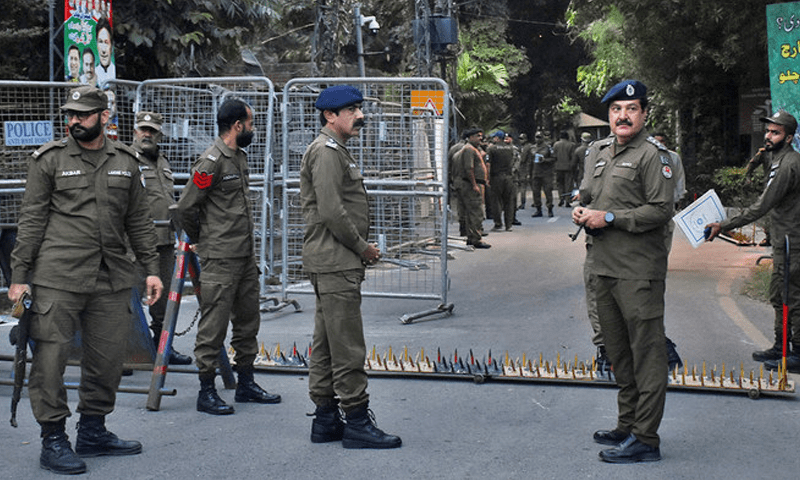 &mdash; فائل فوٹو: رائٹرز