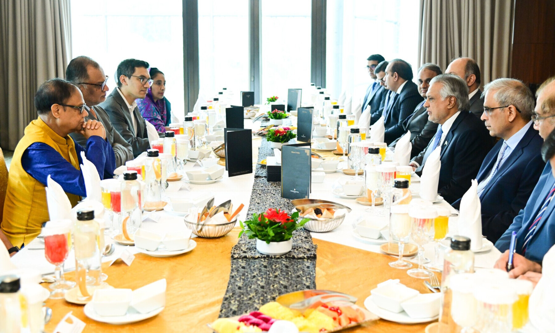 Deputy Prime Minister Ishaq Dar and Commerce Minister Jam Kamal Khan attend a breakfast meeting with Bangladesh’s Commerce Adviser Sheikh Bashiruddin in Dhaka on Aug 23, 2025. — X/ForeignOfficePk