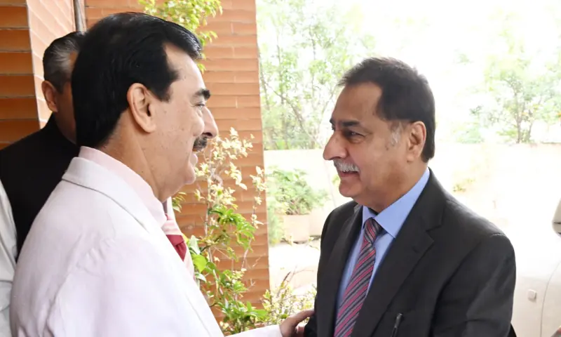 Senate Chairman Yousaf Raza Gilani and National Assembly Speaker Ayaz Sadiq meet in Islamabad on Aug 29, 2025. — X/NAofPakistan Senate Chairman Yousaf Raza Gilani and National Assembly Speaker Ayaz Sadiq meet in Islamabad on Aug 29, 2025. — X/NAofPakistan