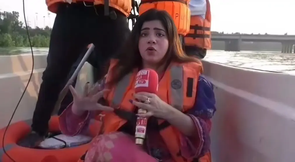 That viral flood reporter doesn&rsquo;t work for BBC, she works for Bhai Bhai Channel