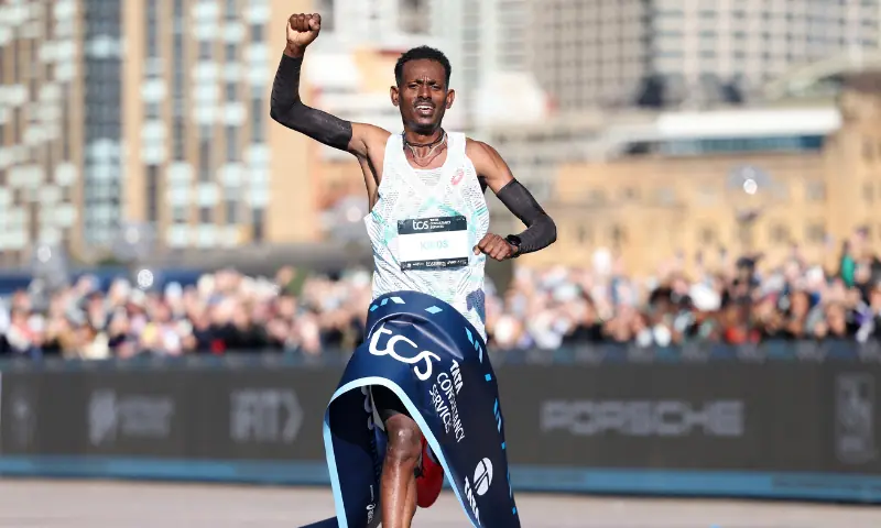 Ethiopia&rsquo;s Hailemaryam Kiros crosses the finish line to win the Sydney Marathon on August 31, 2025. &mdash; Reuters