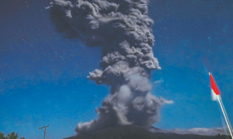 MOUNT Lewotobi Laki-Laki spews lava and volcanic ash up to 10 kilometres high during its eruption.—AFP MOUNT Lewotobi Laki-Laki spews lava and volcanic ash up to 10 kilometres high during its eruption.—AFP