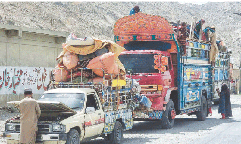 QUETTA: A convoy of unregistered refugees heads back to Afghanistan.&mdash;PPI
