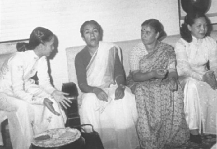 Hajrah Begum (second from left) with Chinese delegates on a visit to India in 1955 | Internet