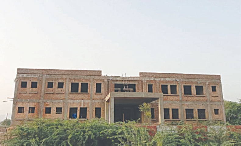 The incomplete building of the trauma centre Toba near Lillah Interchange on M-2.