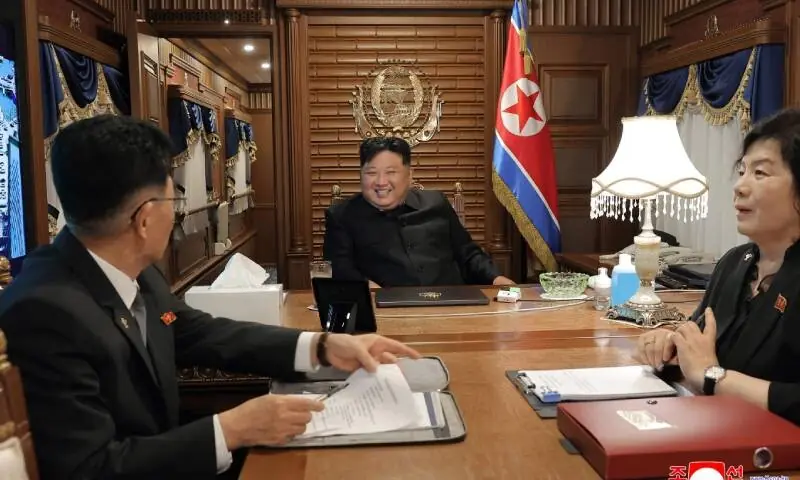 This picture taken on September 1, 2025 and released from North Korea’s official Korean Central News Agency (KCNA) via KNS on September 2, 2025 shows North Korea’s leader Kim Jong Un (C). — AFP