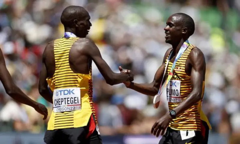 Jacob Kiplimo and Joshua Cheptegei. Photo via X/@UgaAthletics2