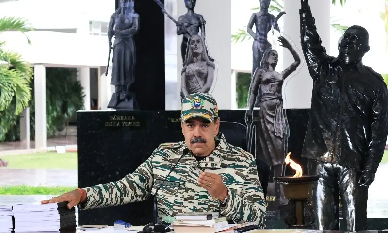 This handout picture released by the Venezuelan Presidency press office shows Venezuela&rsquo;s President Nicolas Maduro gesturing as he talks during a meeting with the high military command in Caracas on September 5. &mdash; AFP