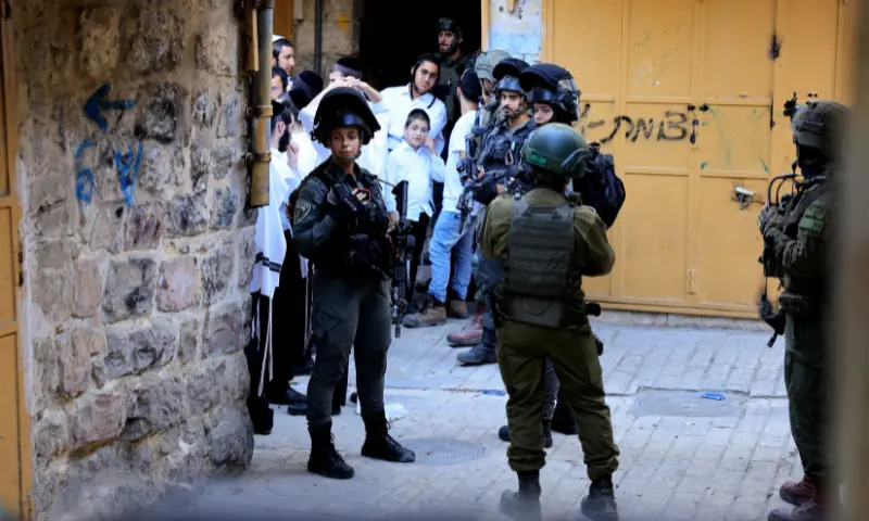 Israeli troops stand guard during a weekly settlers’ tour in Hebron, in the Israeli-occupied West Bank, on August 30, 2025. — Reuters/File
