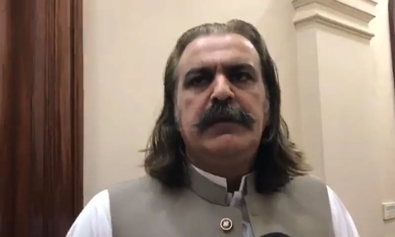 فوٹو: عارف حیات فوٹو: عارف حیات