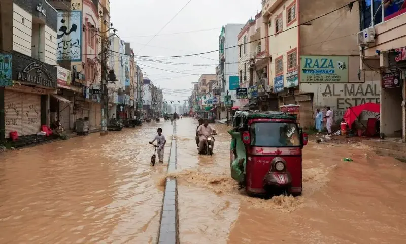 این کے اے ٹی آئی کراچی کی 70 فیصد برآمدات پر مبنی صنعتوں کی نمائندگی کرتی ہے — فوٹو: رائٹرز این کے اے ٹی آئی کراچی کی 70 فیصد برآمدات پر مبنی صنعتوں کی نمائندگی کرتی ہے — فوٹو: رائٹرز