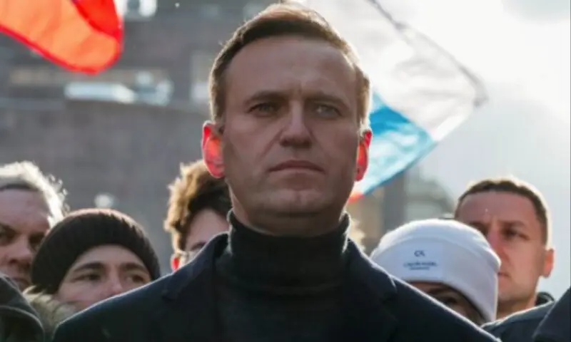 Russian opposition politician Alexei Navalny takes part in a rally to mark the 5th anniversary of opposition politician Boris Nemtsov&rsquo;s murder and to protest against proposed amendments to the country&rsquo;s constitution, in Moscow, Russia February 29, 2020. &mdash; Reuters/Shamil Zhumatov/File Photo