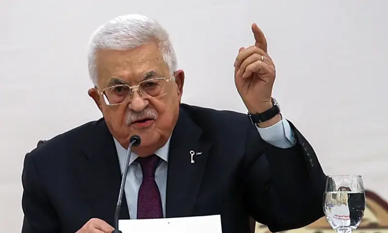 — فائل فوٹو: اے ایف پی — فائل فوٹو: اے ایف پی