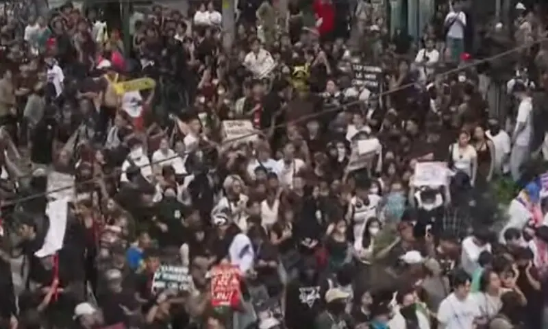 فلپائن میں کرپشن اسکینڈلز کی طویل تاریخ ہے، جن میں سیاستدان عام طور پر سنگین قید کی سزا سے بچ نکلتے ہیں۔
&mdash;فوٹو: اسکرین شاٹ