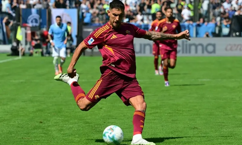 Roma&rsquo;s Italian midfielder #07 Lorenzo Pellegrini kicks the ball during the Italian Serie A football match between Lazio and Roma at the Olympic stadium in Rome, on September 21. &mdash; AFP