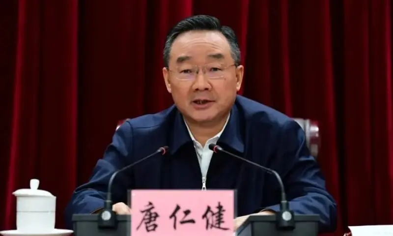 China&rsquo;s former Minister of Agriculture and Rural Affairs, Tang Renjian &mdash; via People&rsquo;s Daily China (File)