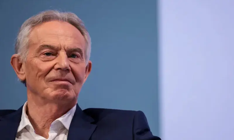 جیرمی کوربن نے کہا کہ غزہ کا تو ذکر ہی چھوڑیں، بلیئر کو مشرقِ وسطیٰ کے قریب بھی نہیں ہونا چاہیے — فائل فوٹو: رائٹرز جیرمی کوربن نے کہا کہ غزہ کا تو ذکر ہی چھوڑیں، بلیئر کو مشرقِ وسطیٰ کے قریب بھی نہیں ہونا چاہیے — فائل فوٹو: رائٹرز