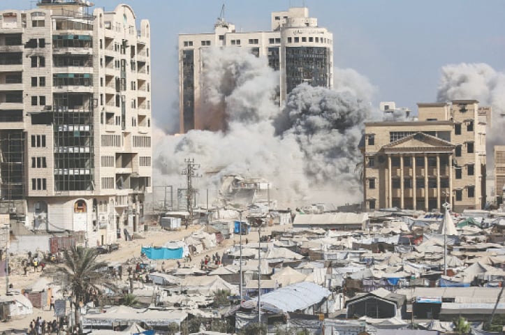 Hamas must accept deal, says Trump in &lsquo;last warning&rsquo;