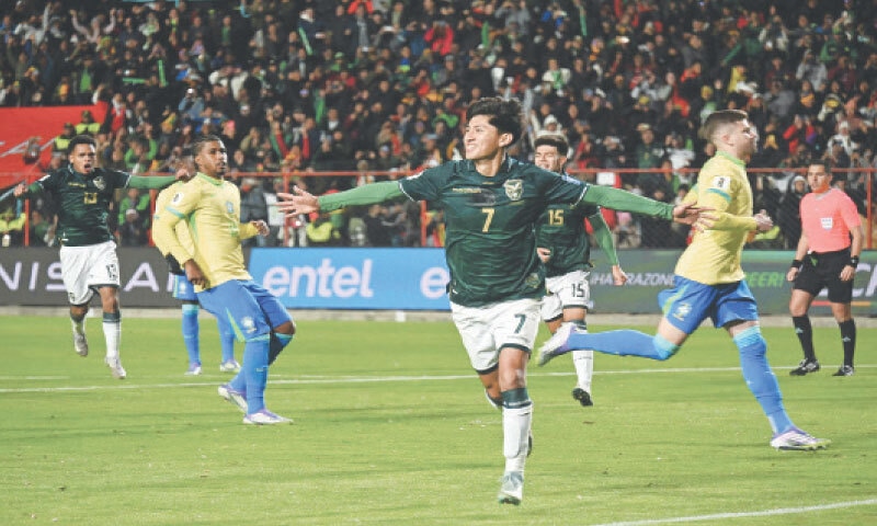 EL ALTO: Bolivia’s Miguel Terceros celebrates scoring during the World Cup qualifier against Brazil at the Municipal de El Alto Stadium.—AFP EL ALTO: Bolivia’s Miguel Terceros celebrates scoring during the World Cup qualifier against Brazil at the Municipal de El Alto Stadium.—AFP