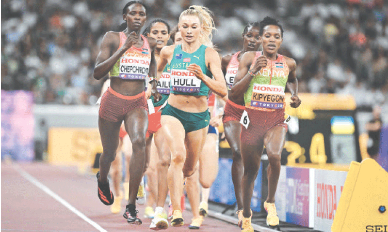 KENYA&rsquo;S Faith Kipyegon (R) leads the women&rsquo;s 1500m final ahead of Jessica Hull (C) of Australia and compatriot Nelly Chepchirchir during the World Athletics Championships on Tuesday.&mdash;AFP