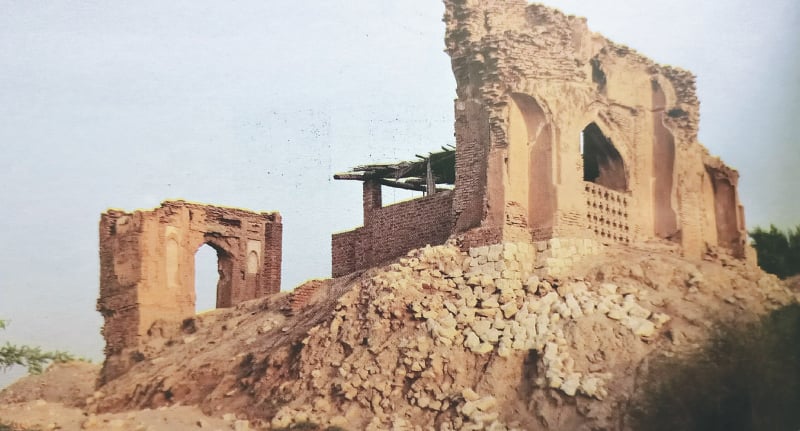 The Muhammad bin Qasim Mosque in Aror | Pictures from the book