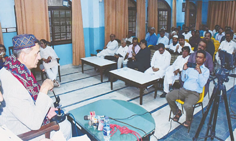 HYDROLOGIST Dr Hassan Abbas speaks at the programme on Indus Water Treaty in Hyderabad on Sunday.&mdash;Dawn