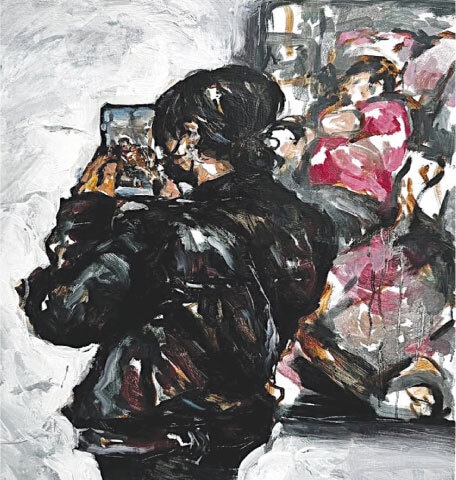 The visitor has a painting in her phone II, Vania Mazhar