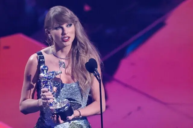  Taylor Swift accepts the award for Video of the Year for &lsquo;Fortnight&rsquo; during the 2024 MTV Video Music Awards. Photo: Reuters 