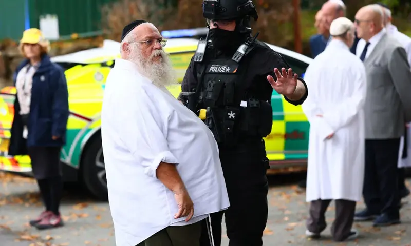 کیئر اسٹارمر ڈنمارک میں یورپی سربراہی میٹنگ سے قبل واپس آکر لندن میں کوبرا کمیٹی کی صدارت کریں گے۔
&mdash;فوٹو: اے ایف پی