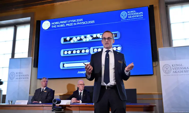 Goran Johansson, a member of the Nobel Committee of Physics, explains this year's Nobel Prize in Physics in relation to the announcement during a press conference at the Royal Academy of Sciences of Sweden in Stockhom, Sweden, October 7. - Reuters