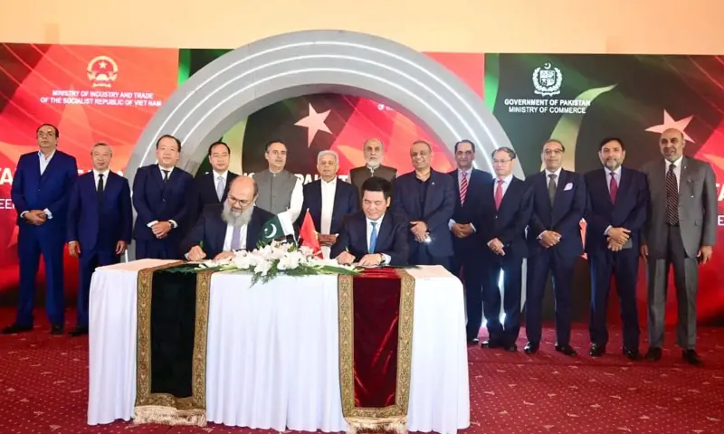 Pakistan and Vietnam sign a document to initiate PTA talks and negotiations at the Pakistan-Vietnam Business Forum on October 14. — Photo courtesy jam_kamal/X Pakistan and Vietnam sign a document to initiate PTA talks and negotiations at the Pakistan-Vietnam Business Forum on October 14. — Photo courtesy jam_kamal/X