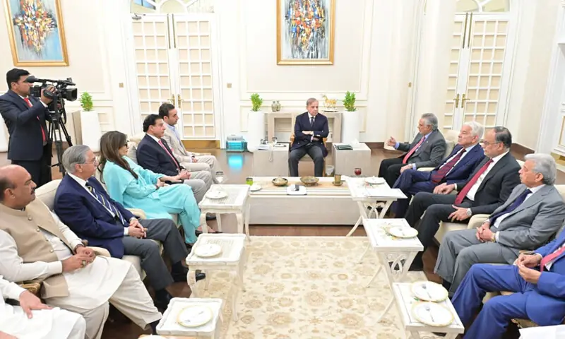 — فوٹو: وزیراعظم ہاؤس — فوٹو: وزیراعظم ہاؤس